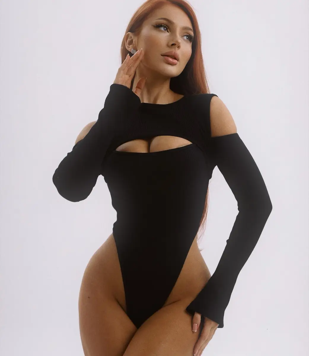 Arya  escort in Dubai