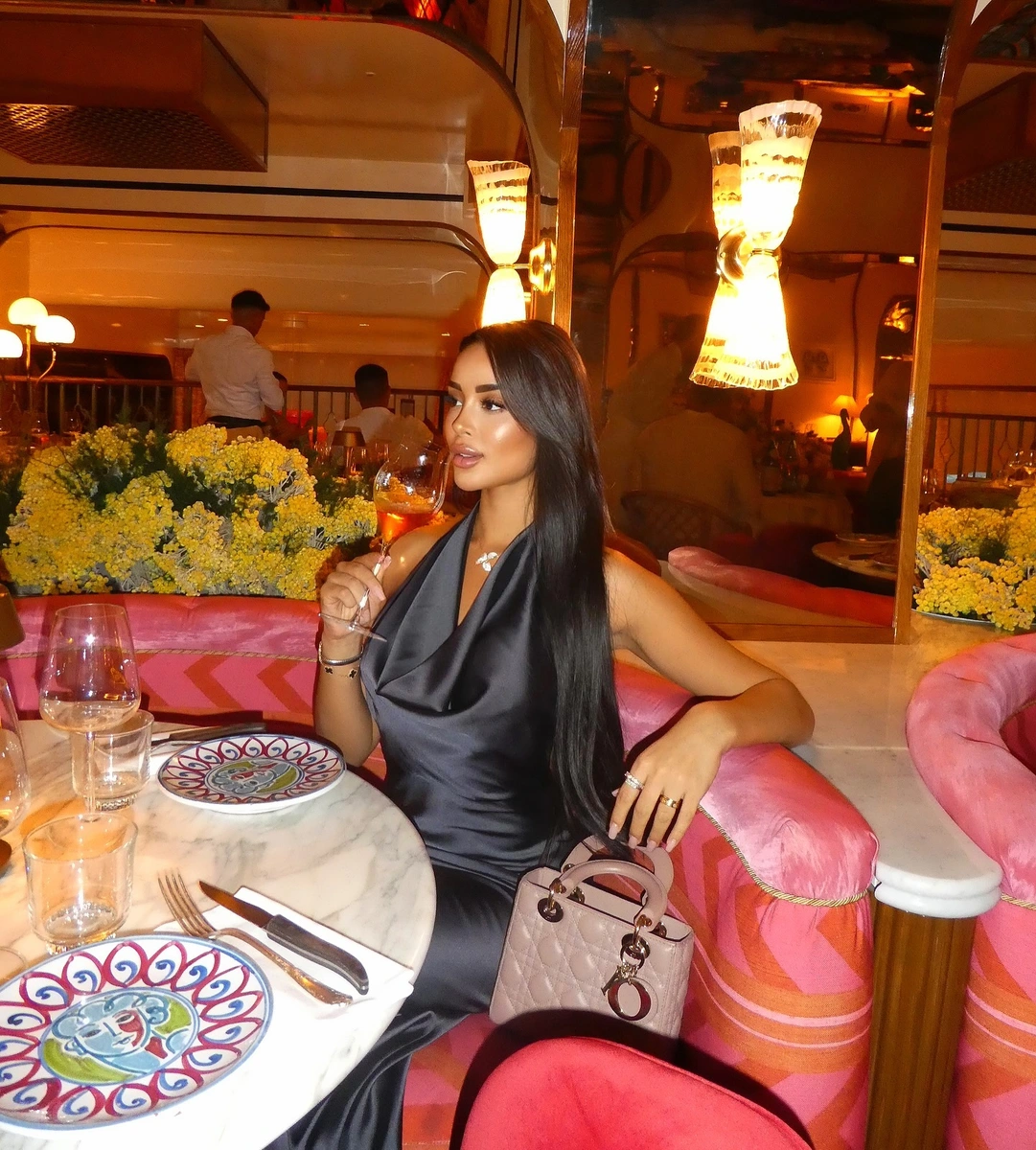 Esther escort in Dubai
