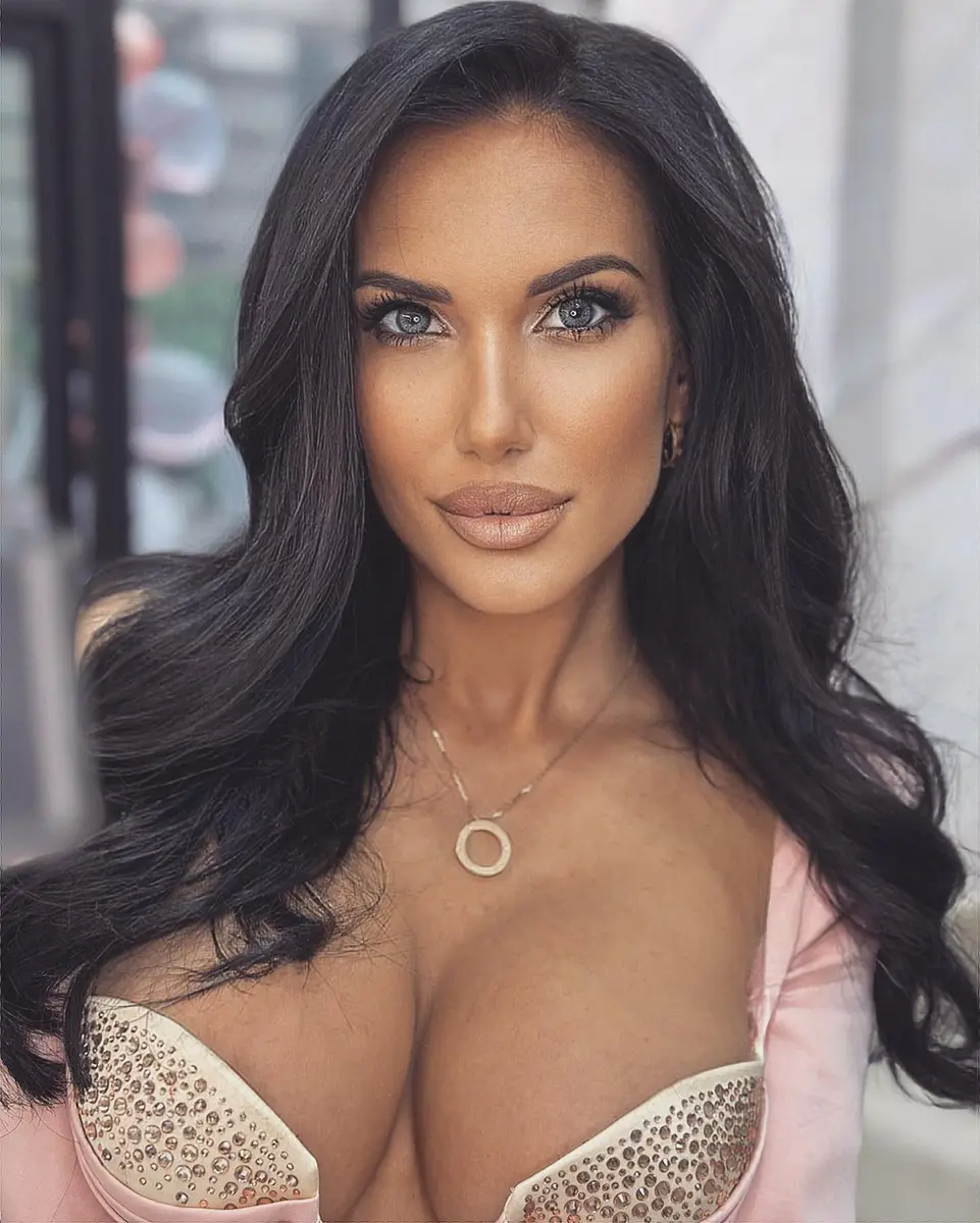 Killa escort in Dubai