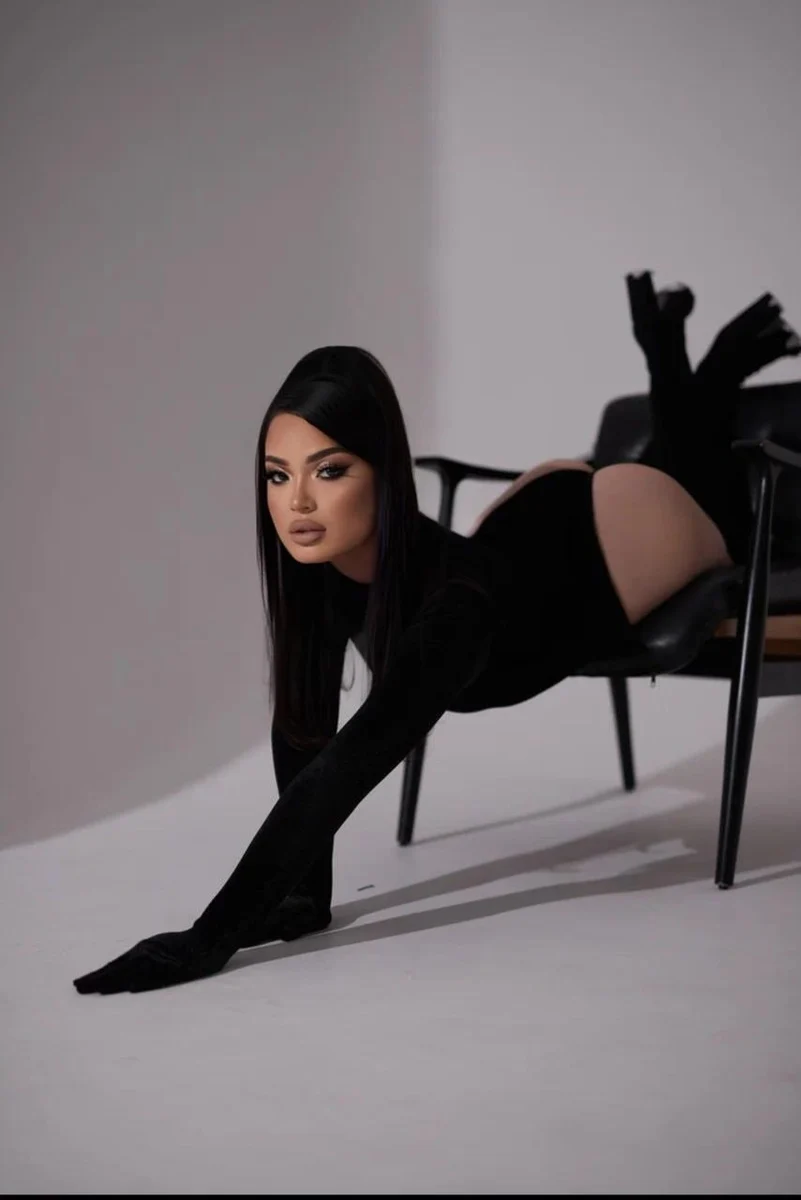 Lusil escort in Dubai