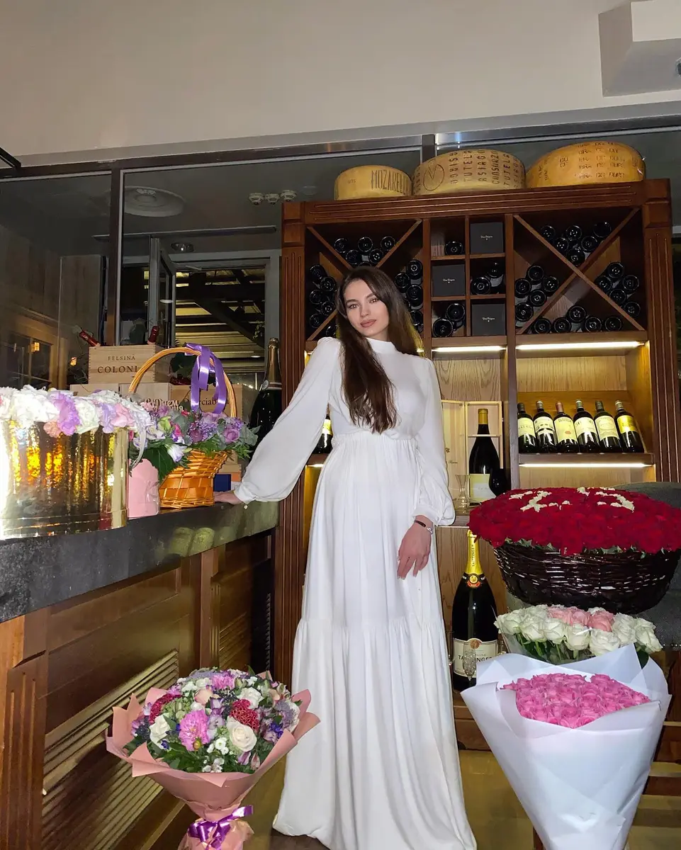 Maria escort in Dubai