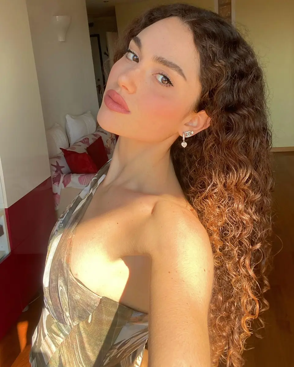 Nesa escort in Dubai